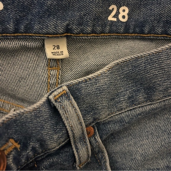 J.Crew Demi Boot Crop Jeans Step Hem Zipper Fly Medium Wash Size 28 - Picture 10 of 13